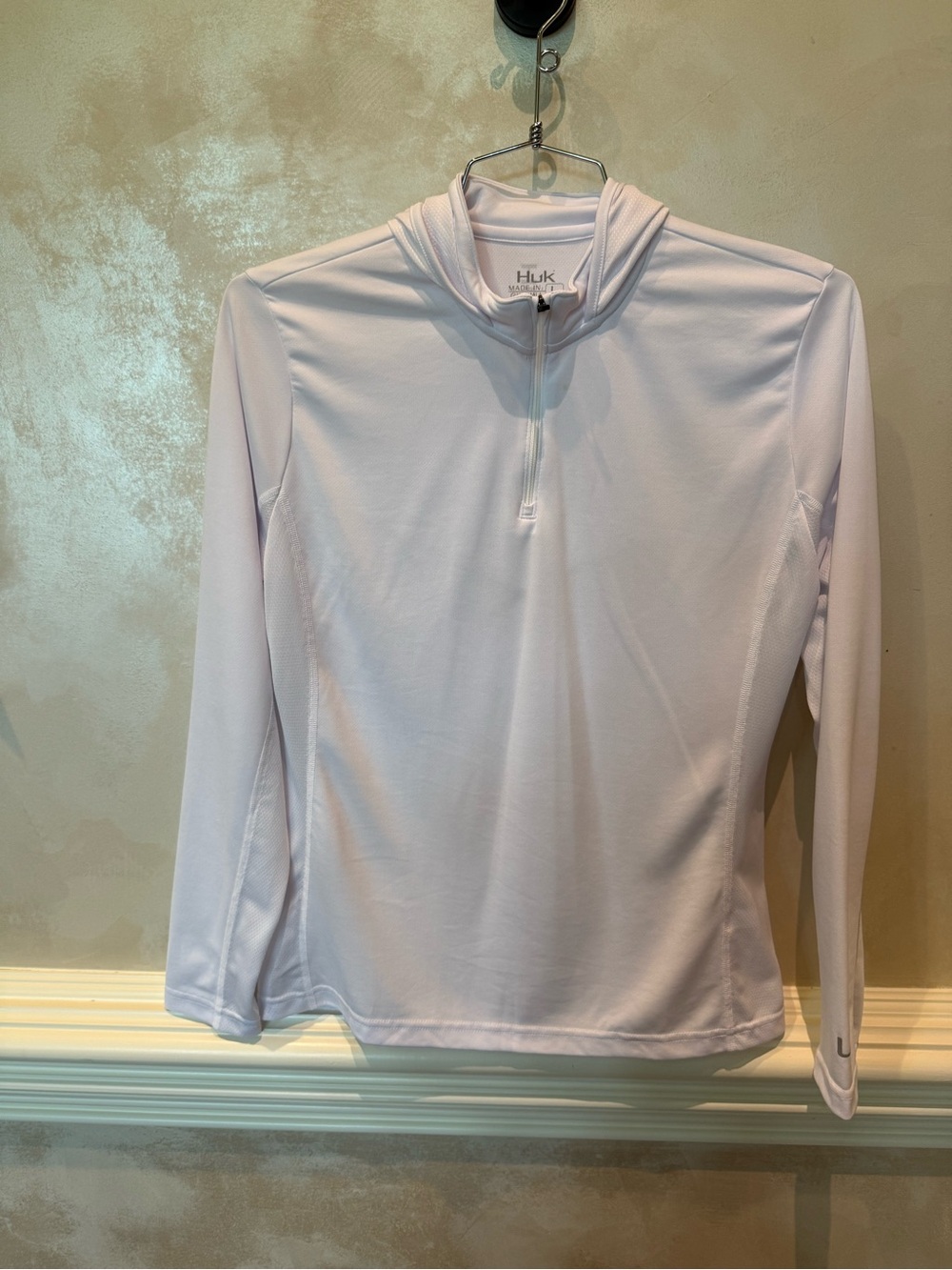 Huk Women's White Long-Sleeve Quarter Zip Performance Top